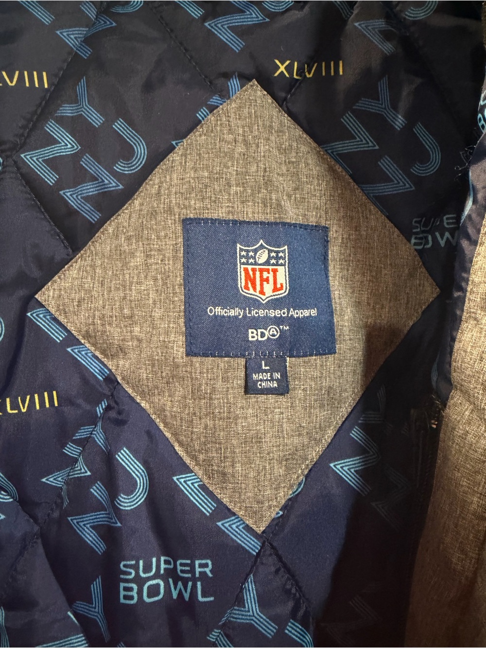 NFL Super Bowl XLVIII NY NJ Parka Jacket Gray Hooded Coat Large Official License - Picture 9 of 11